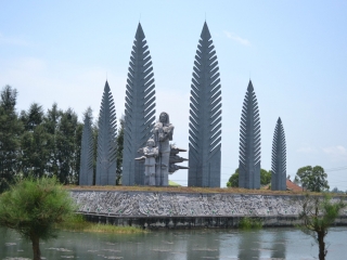 Hue – DMZ day tour