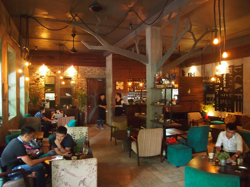 Coffee-shop-in-Saigon