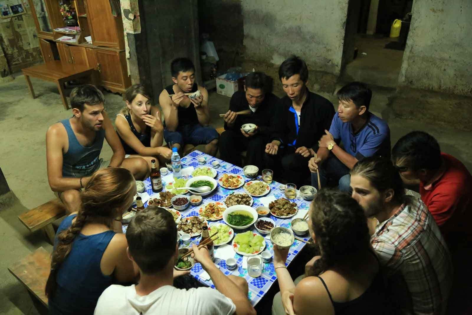 Home-dinner-at-Nam-Dam-village
