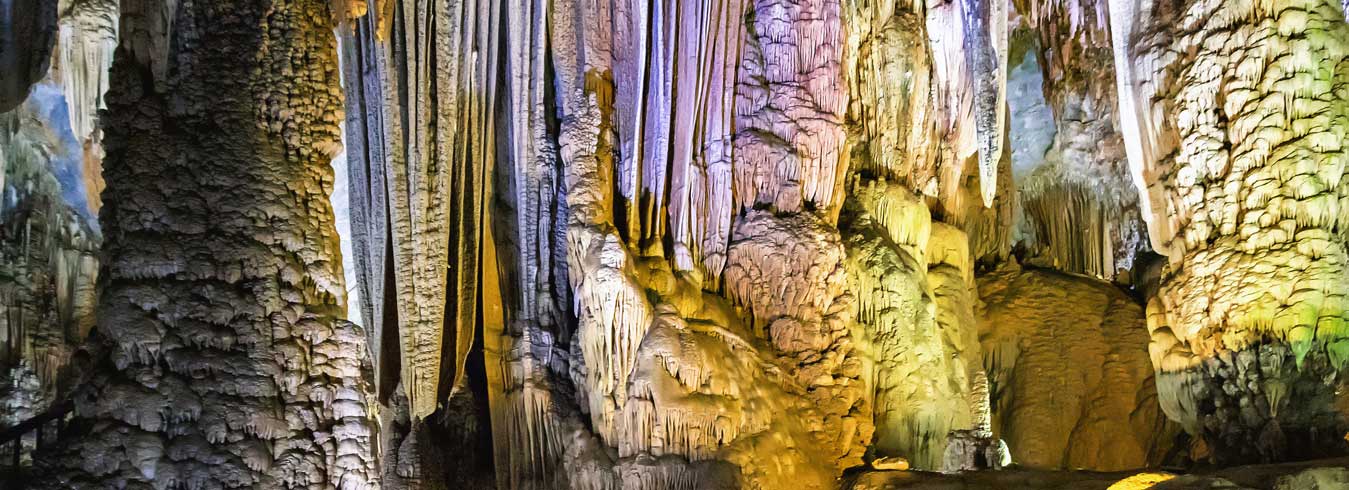 Phong-Nha-grotto