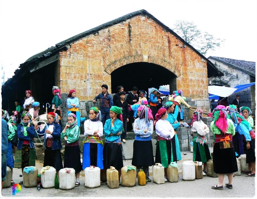 Top-20-things-to-do-and-to-visit-in-Ha-Giang-dong-van-weekly-market