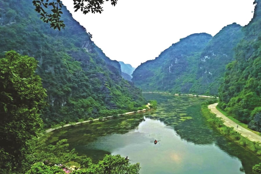 am-tien-cave-in-hoa-lu-ninh-binh