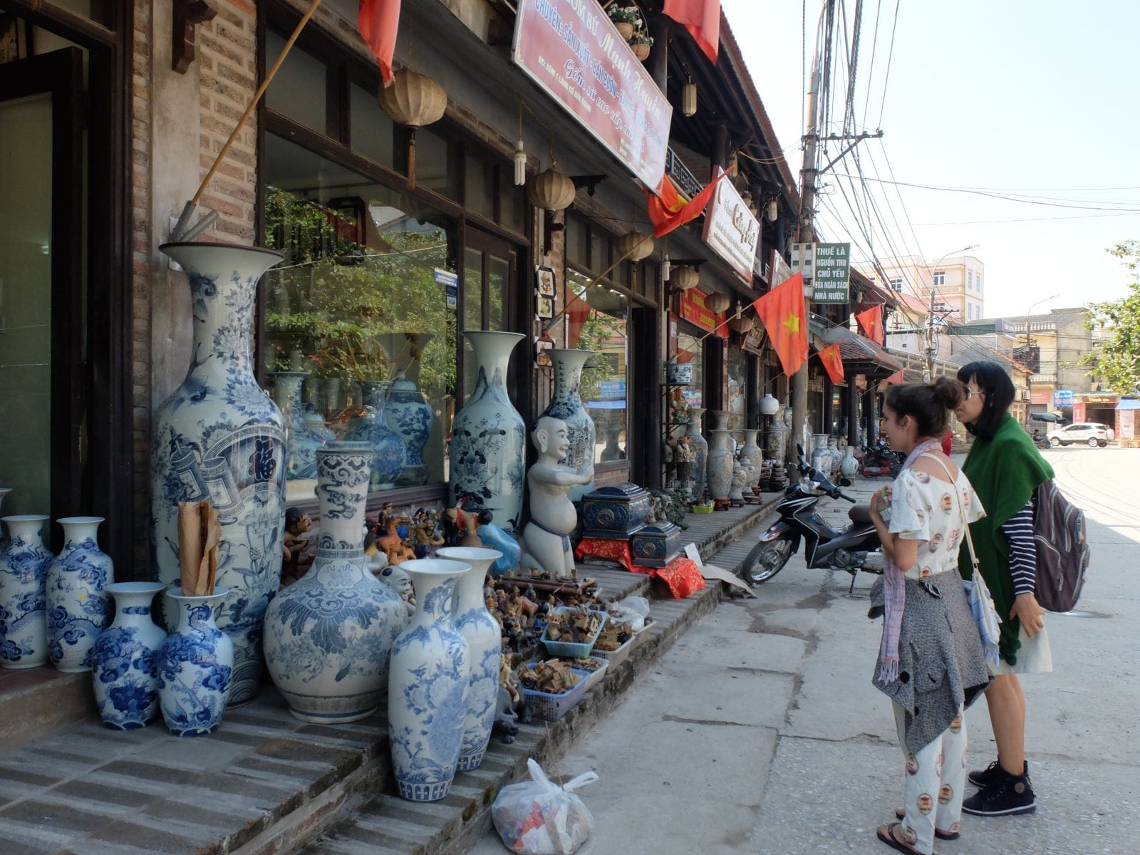 hanoi travel tips bat trang pottery village