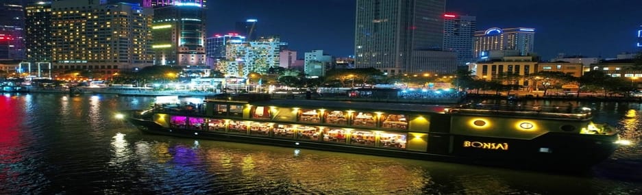 saigon-dinner-cruise-interesting-activity-saigon-by-night