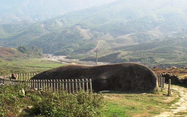 sapa travel guides sapa ancient stone field