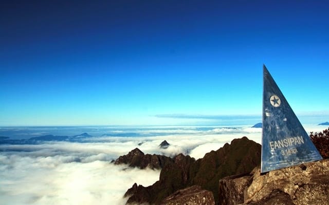 sapa travel guides peak of fanispan